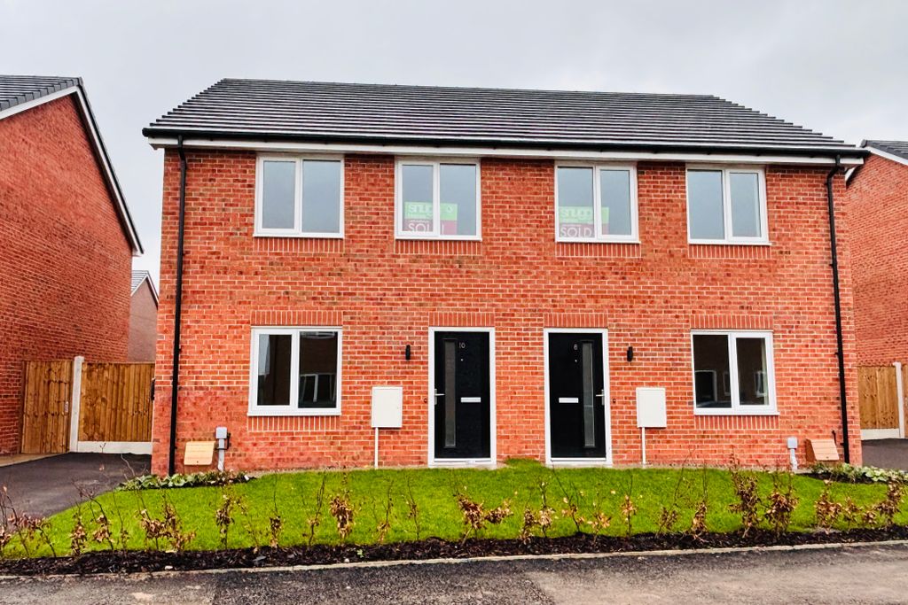 Property photo 1 of 26