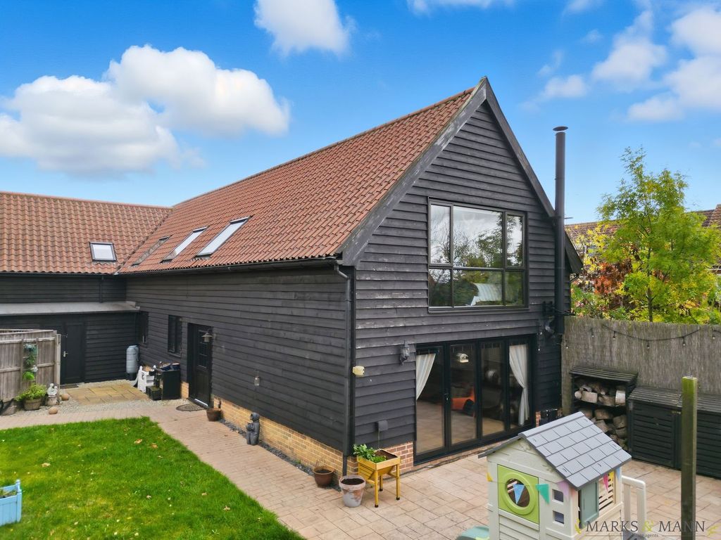Property photo 1 of 36