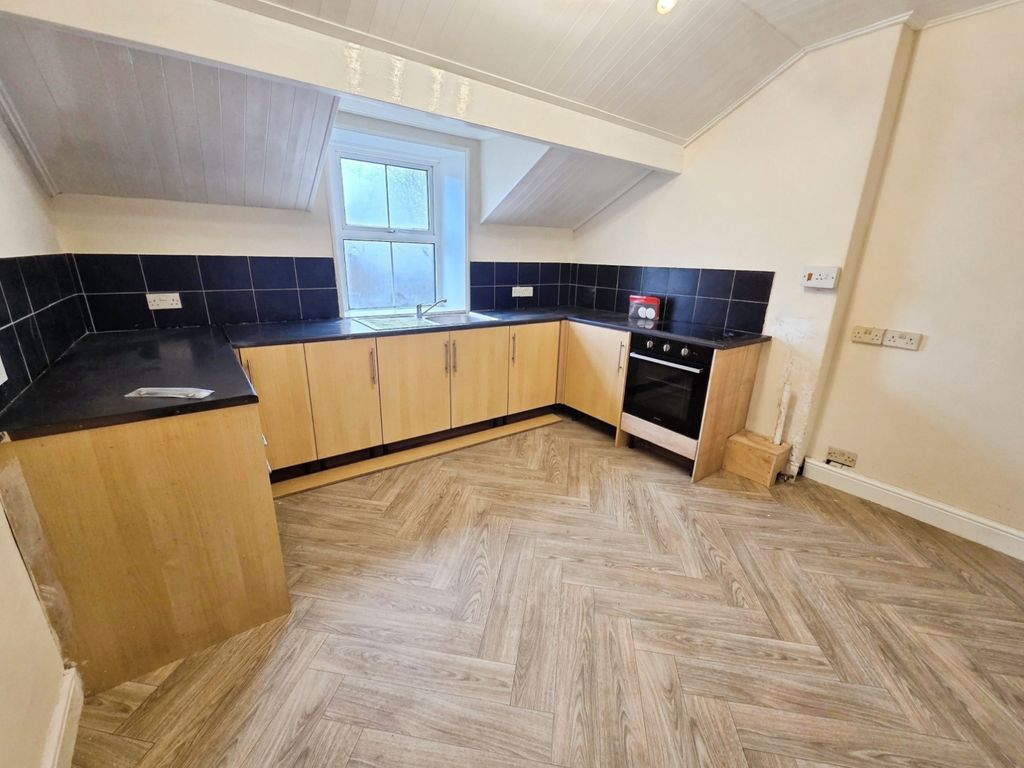 Property photo 2 of 11 Pbox-Img.Jpg