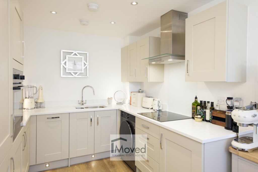 Property photo 2 of 16 Kitchen