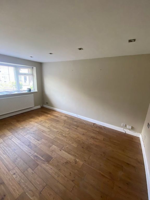 Property photo 2 of 15 Photo 17