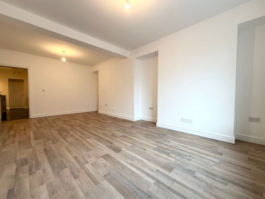 Property photo 3 of 19 Img_1045.Jpeg