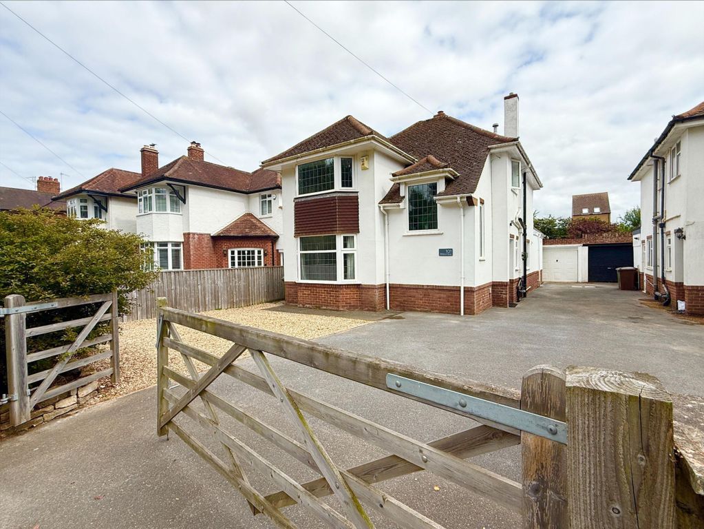 Property photo 1 of 28