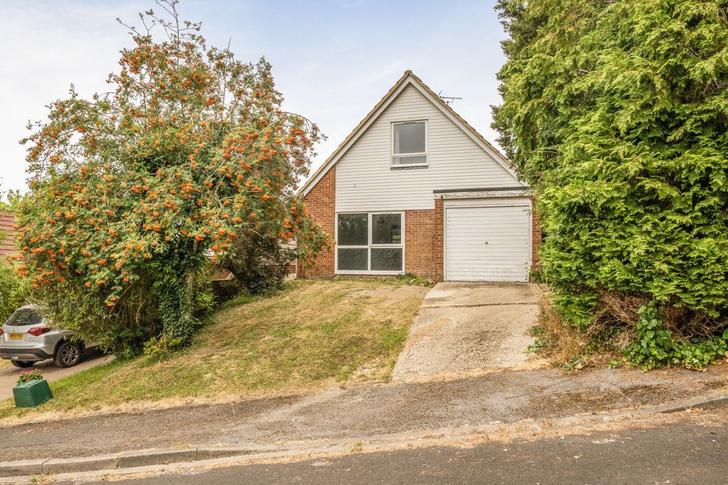 Property photo 1 of 21 External