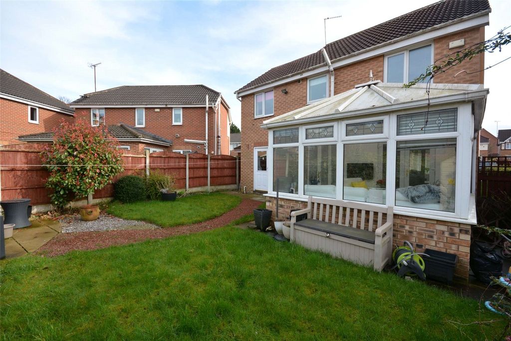 Property photo 1 of 32 Picture No. 05