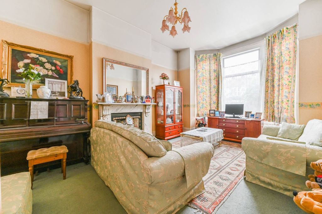 Property photo 1 of 20