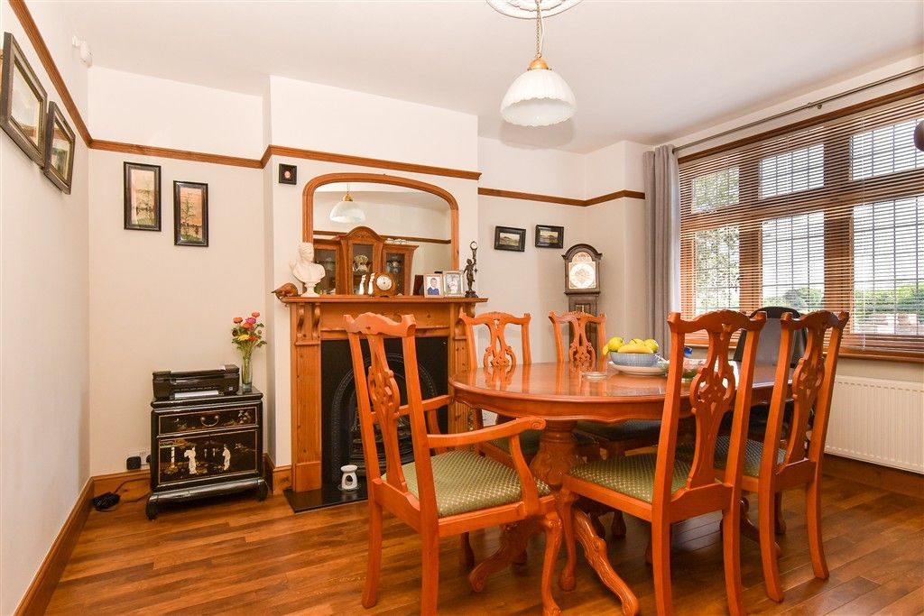 Property photo 3 of 15 Dining Room