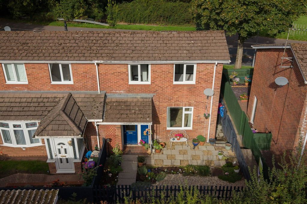 Property photo 3 of 28