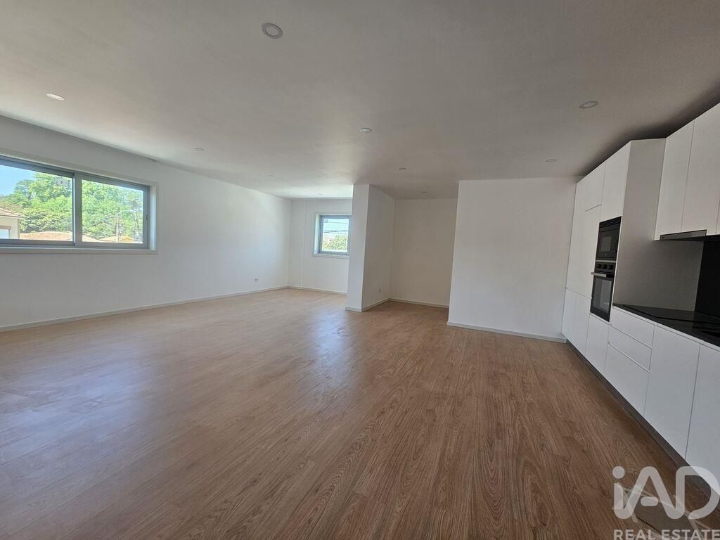 Property photo 2 of 29