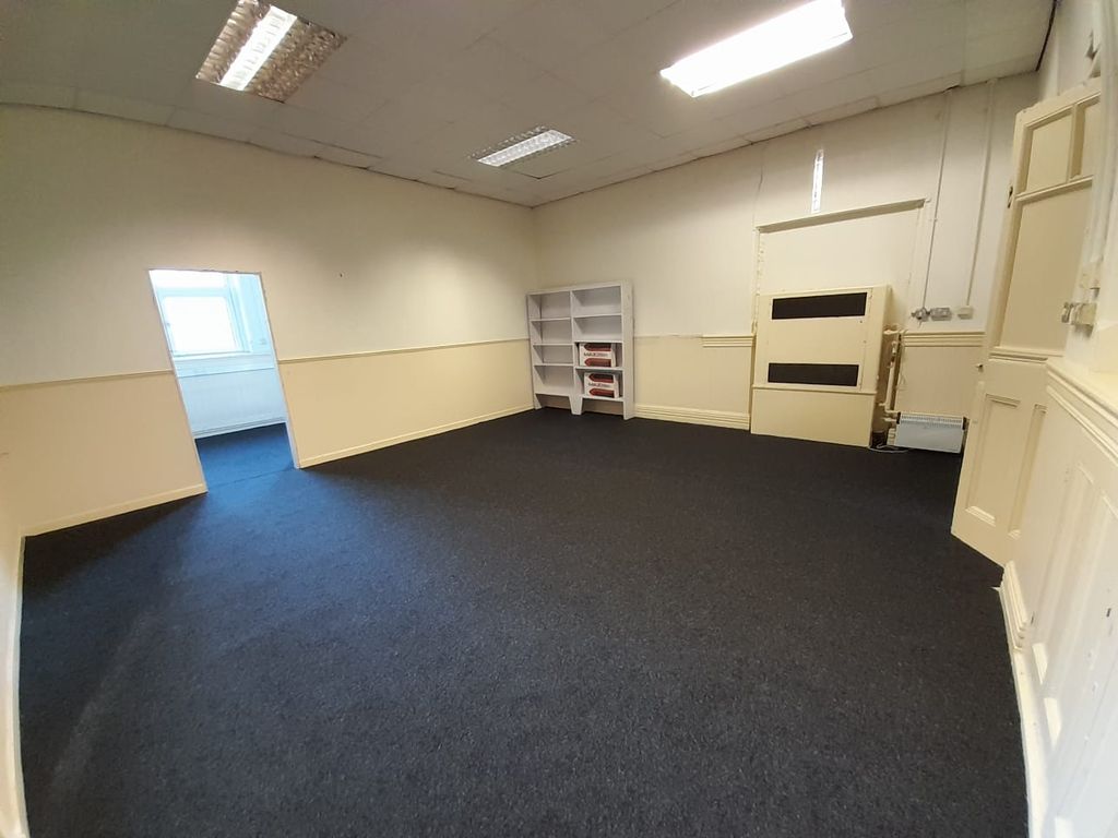 Property photo 1 of 3