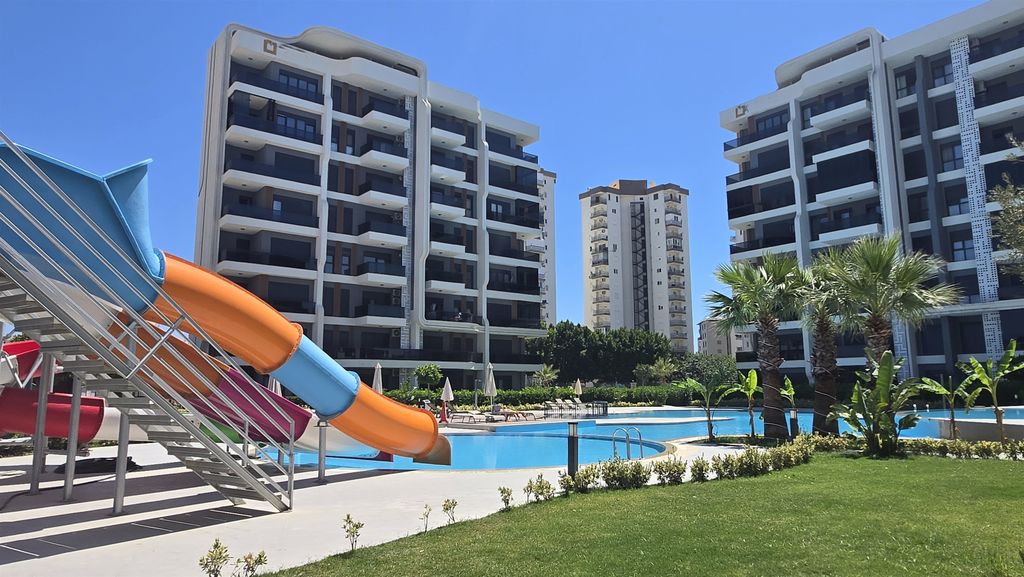 Property photo 1 of 10 Brand-New Antalya Apartments In Altintas For Sale - A Modern Complex With On-Site Facilities