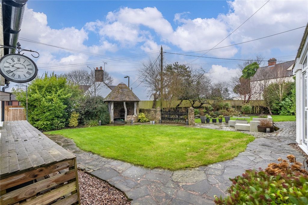 Property photo 3 of 45 Picture No. 47