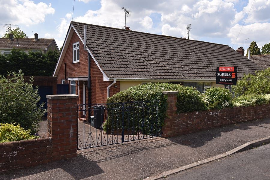 Property photo 1 of 12