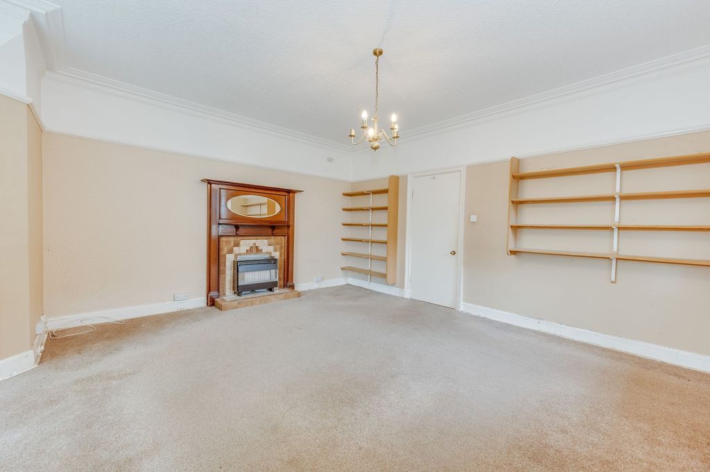 Property photo 2 of 41