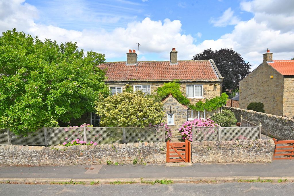 Property photo 1 of 23