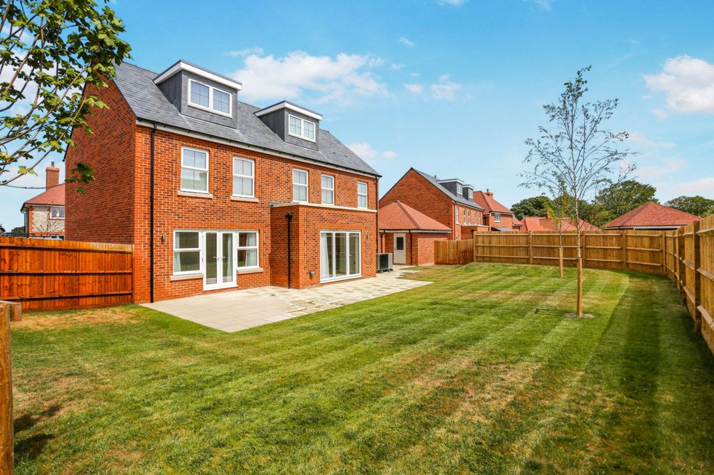 Property photo 2 of 15 Plot 12 Rear