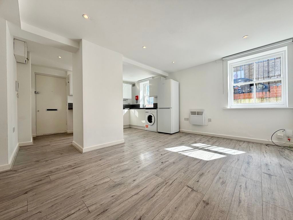 Property photo 2 of 6 Photo 2