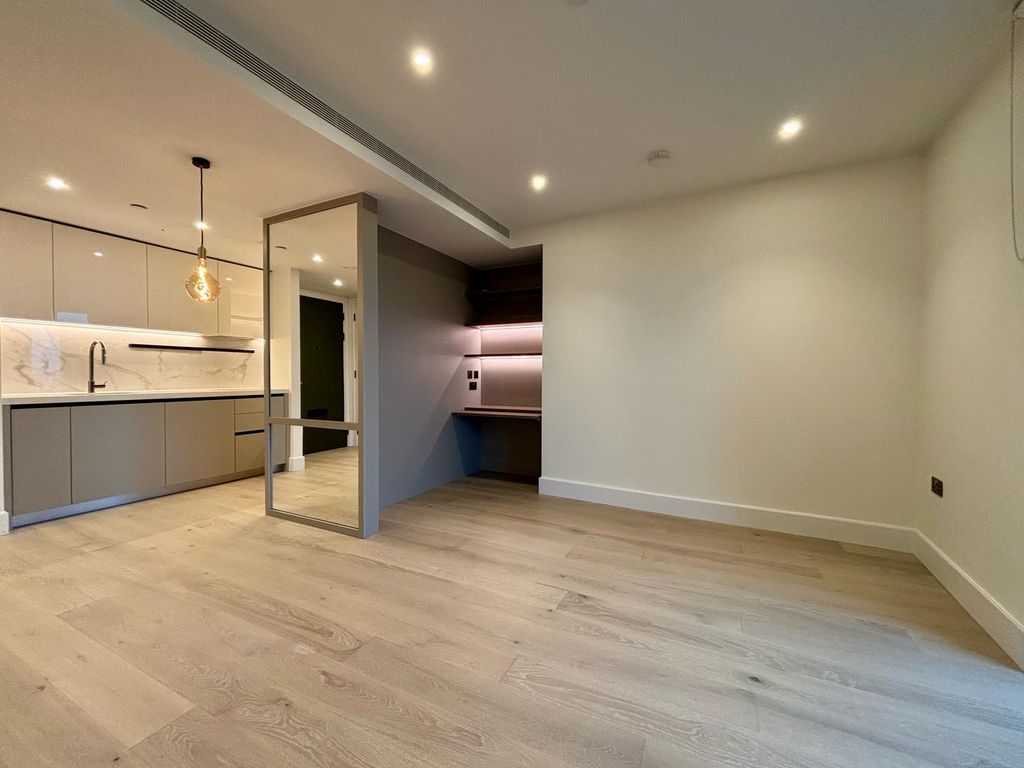 Property photo 1 of 14 Living Room