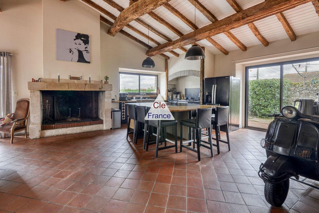 Property photo 2 of 15