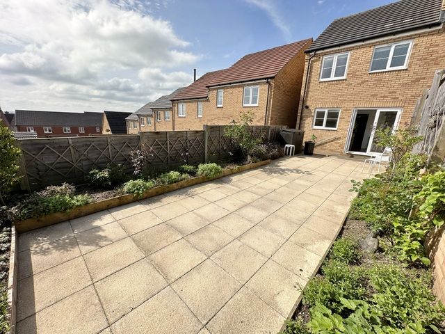 Property photo 3 of 11