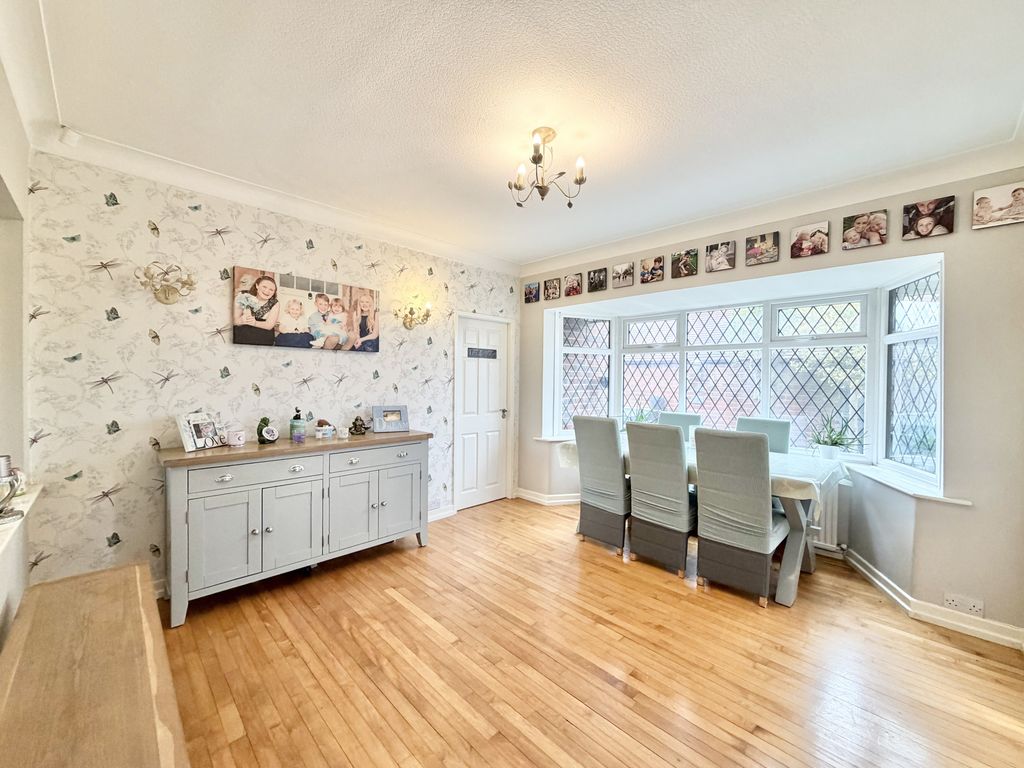 Property photo 3 of 29