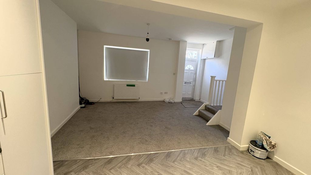 Property photo 2 of 10 Img Min