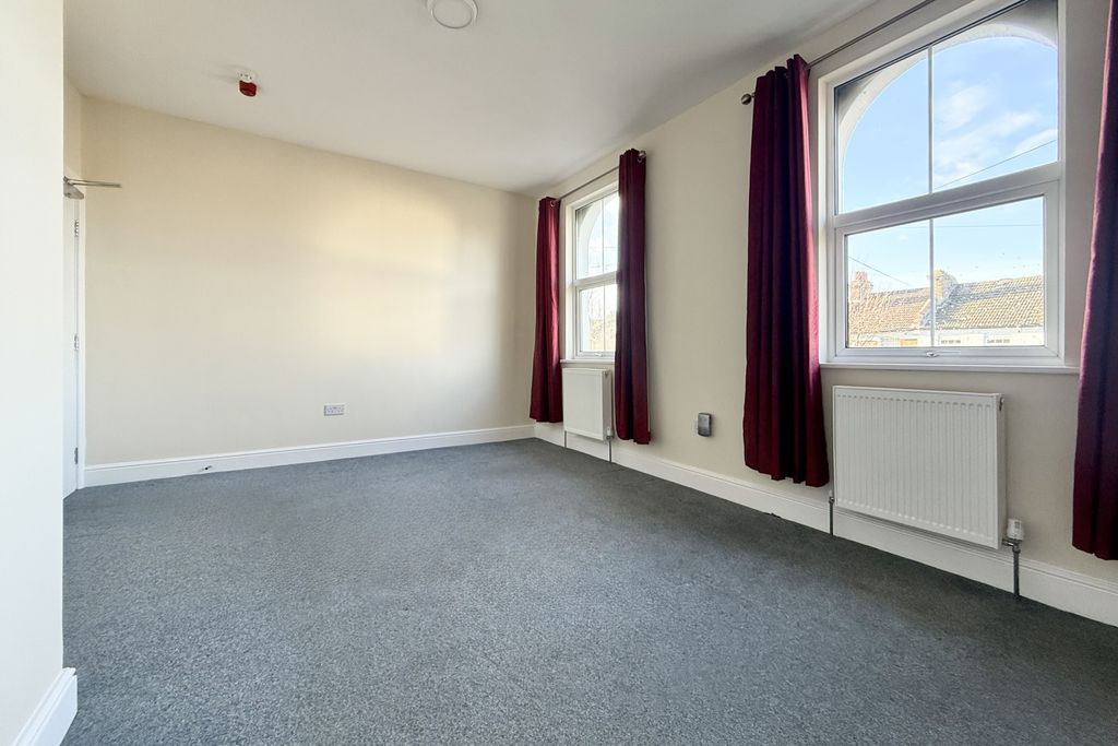 Property photo 2 of 8 2