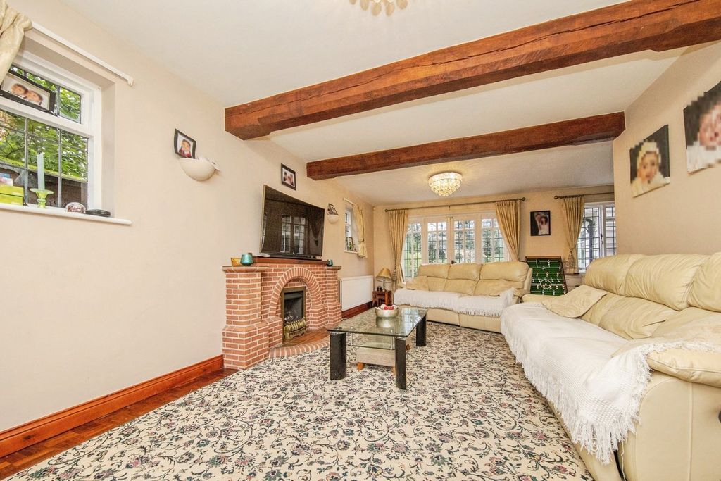 Property photo 2 of 24