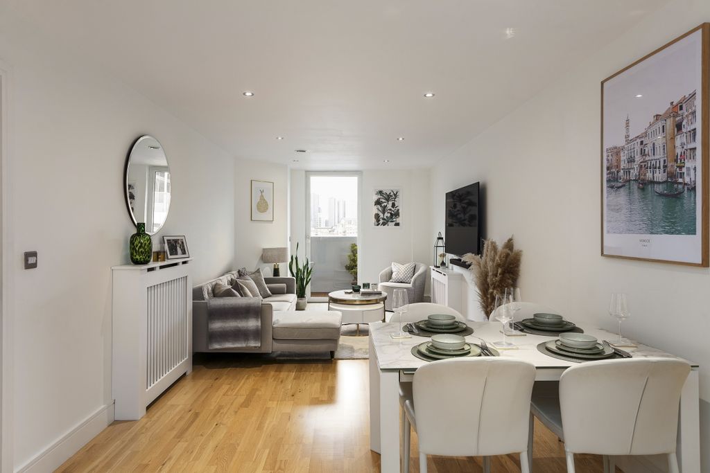 Property photo 2 of 15 094A0984