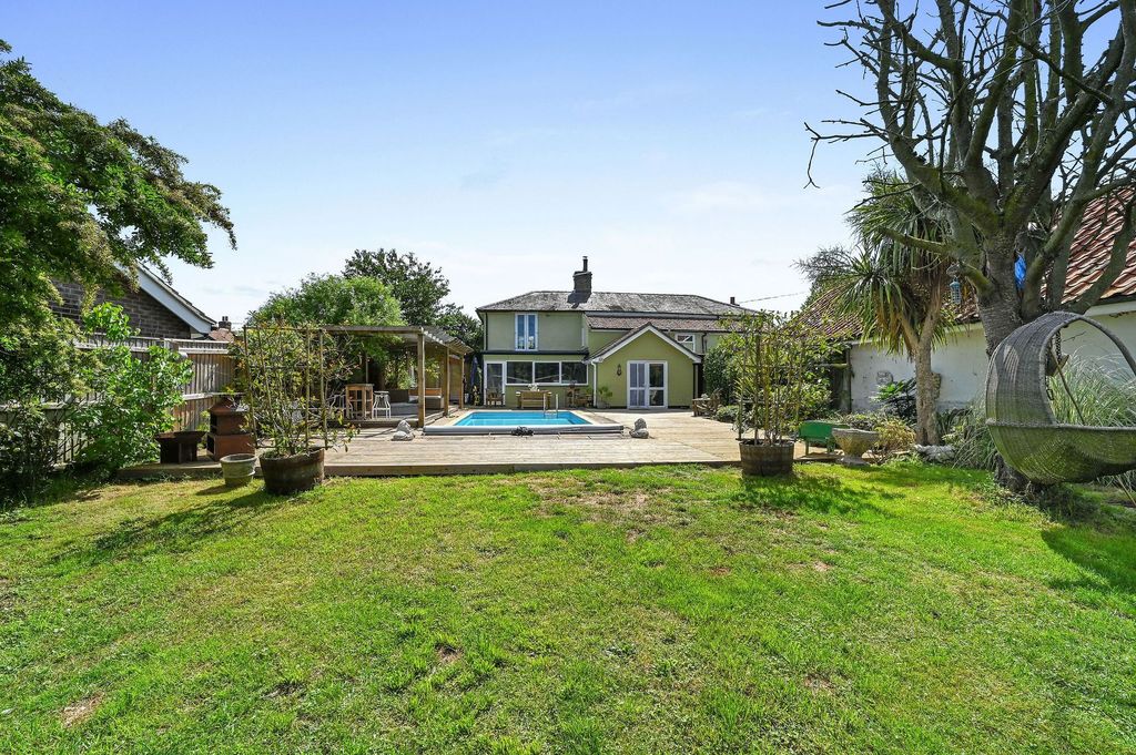 Property photo 1 of 49
