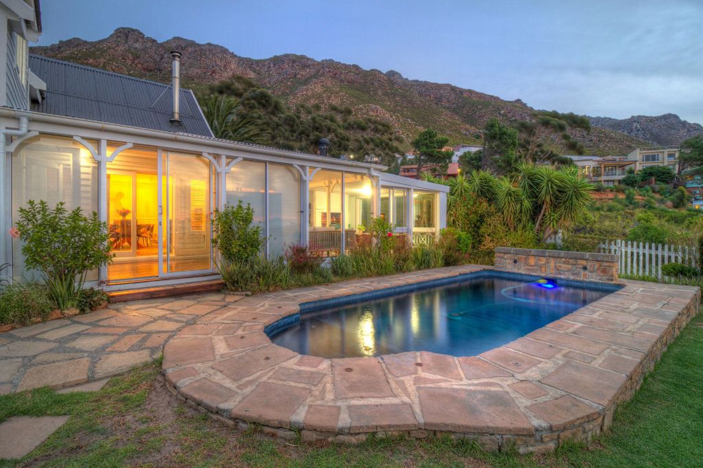 Property photo 2 of 53 Sw1734986