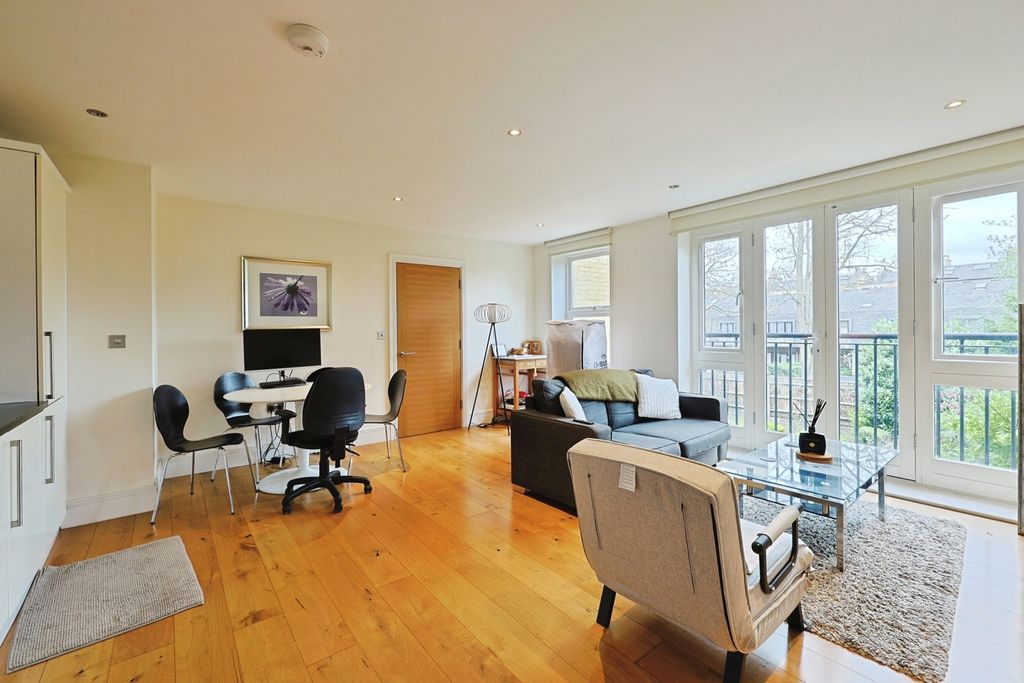 Property photo 3 of 22 Reception Room