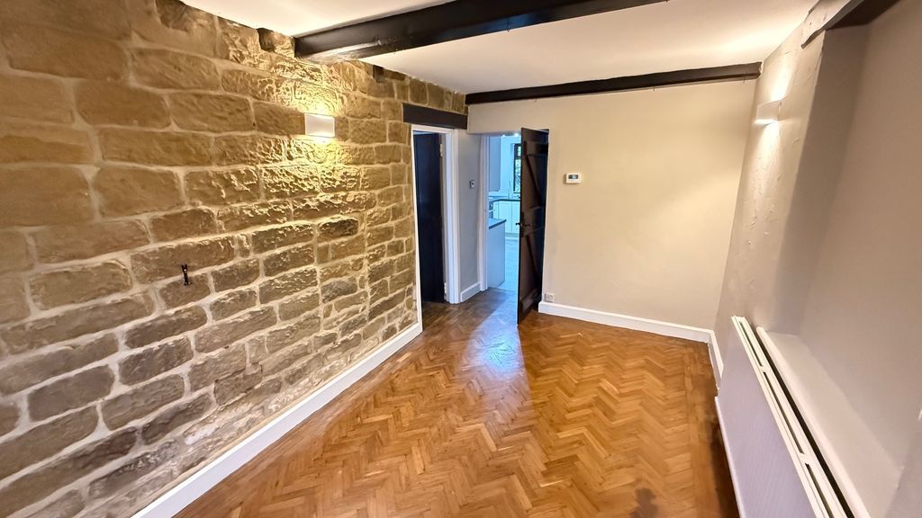 Property photo 2 of 9 Image