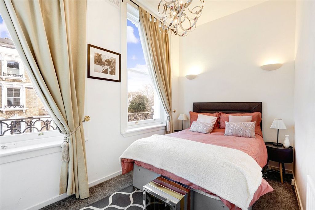 Property photo 3 of 6