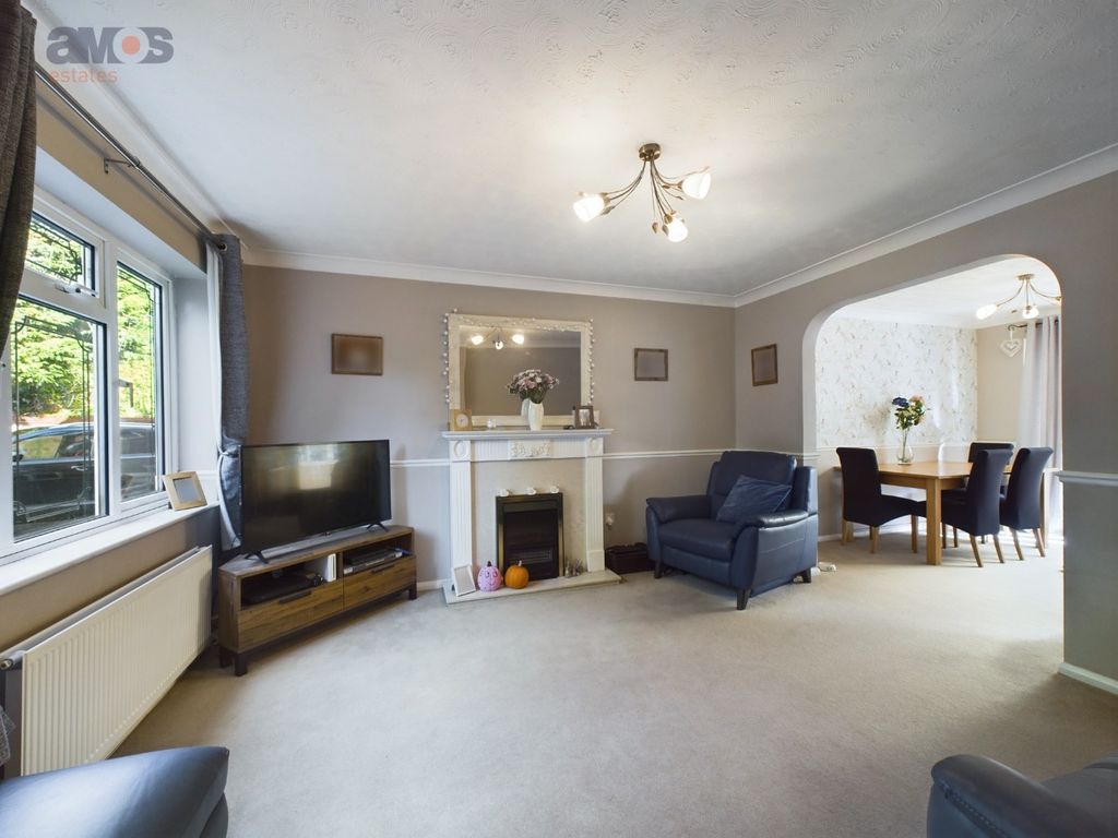 Property photo 2 of 17 4423492