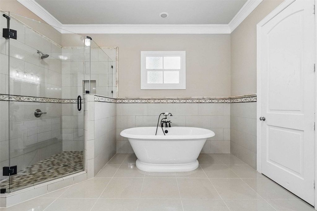 Property photo 3 of 3 <Alttext/>