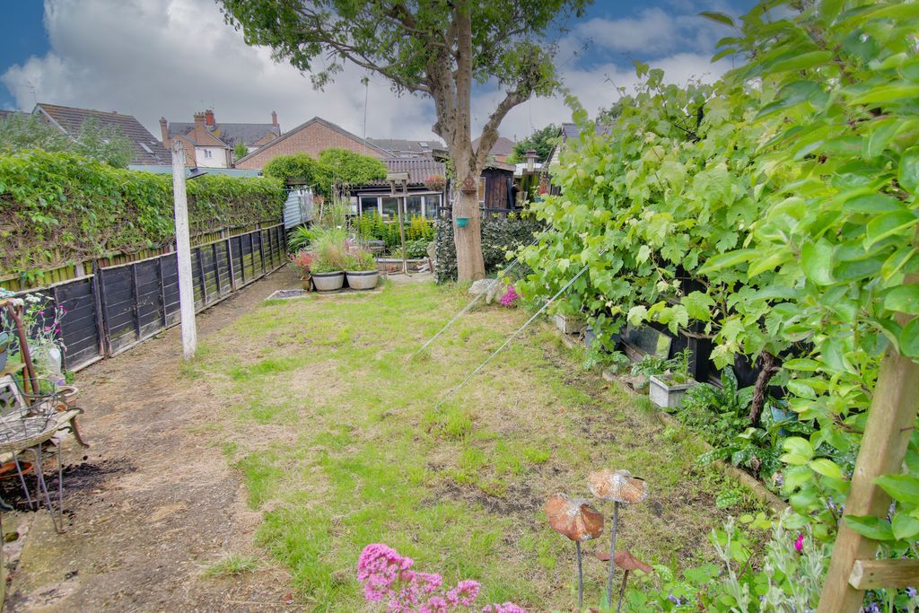 Property photo 3 of 14