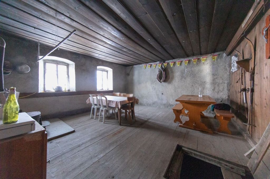 Property photo 2 of 10 Morzine Apartment Fo