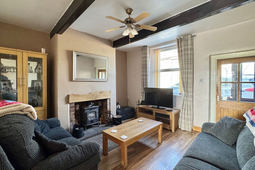 Property photo 2 of 21