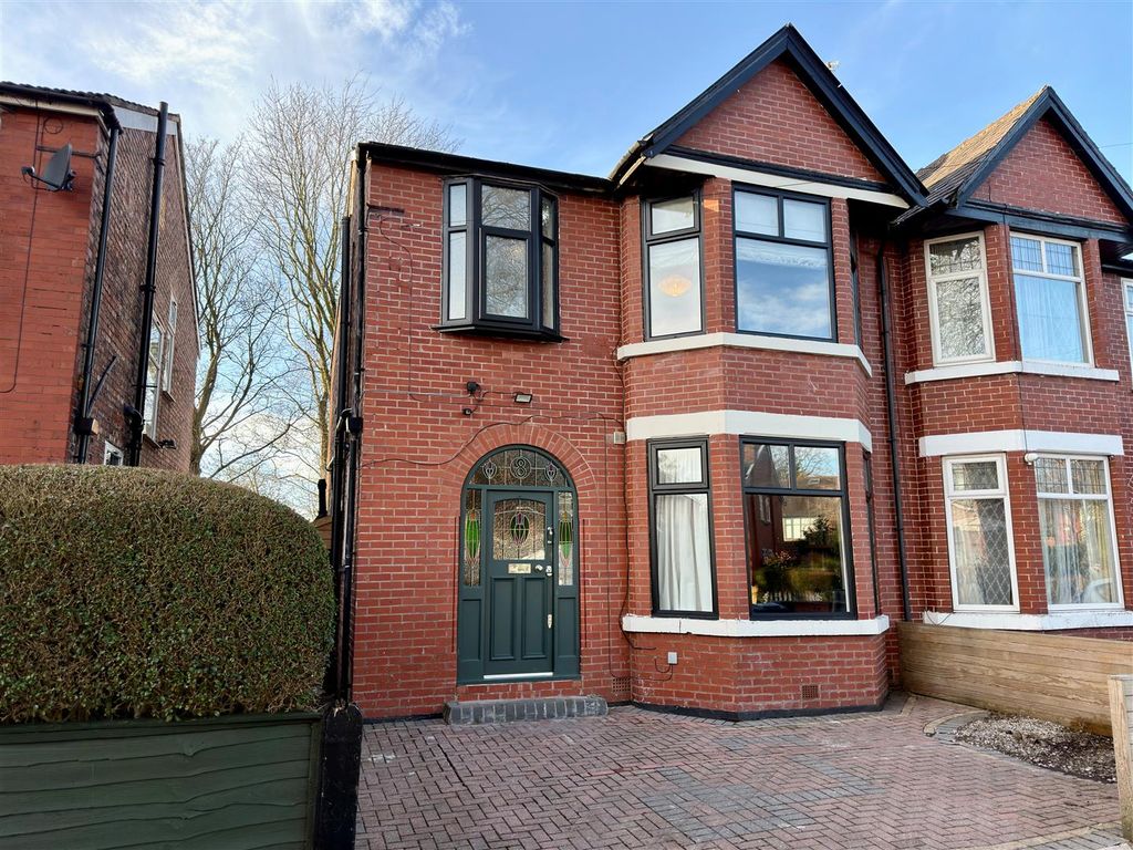 Property photo 1 of 35