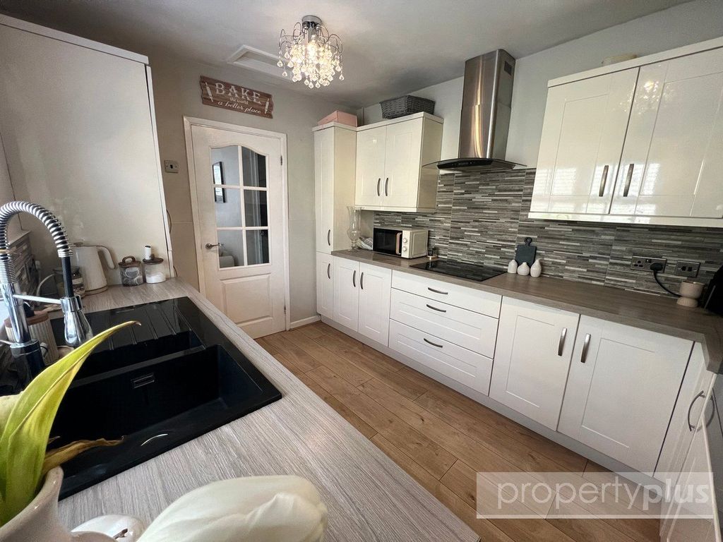 Property photo 3 of 11 Picture No. 04
