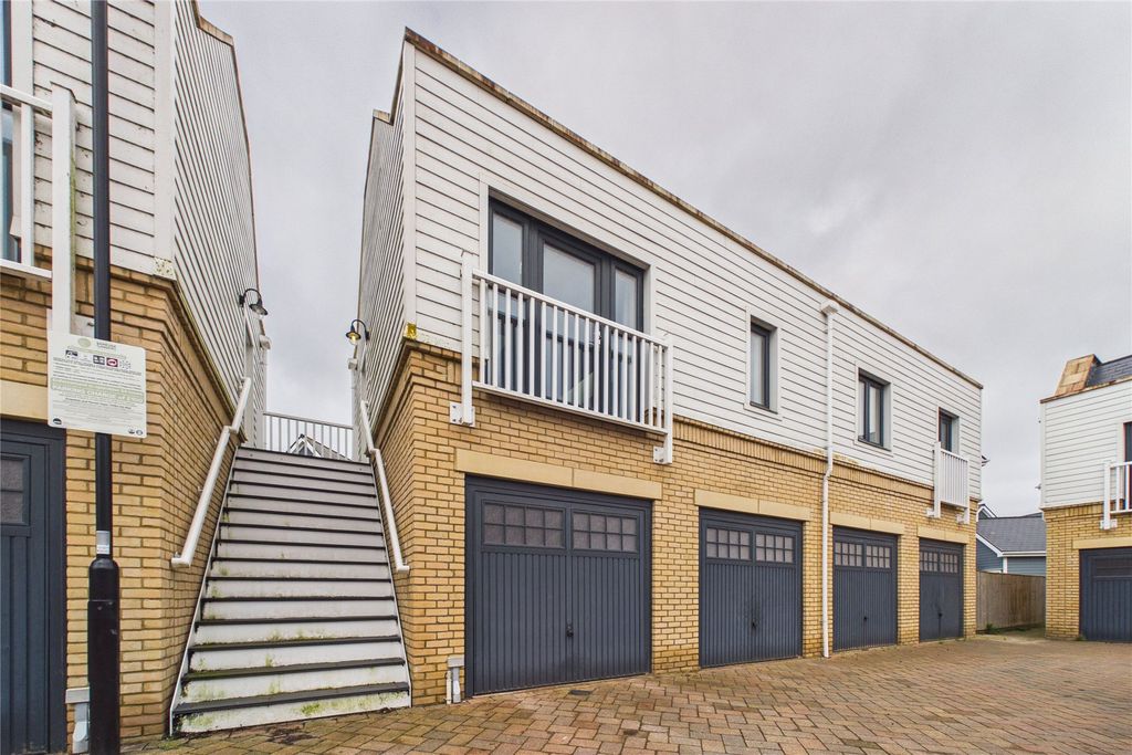 Property photo 1 of 9 Picture No. 08