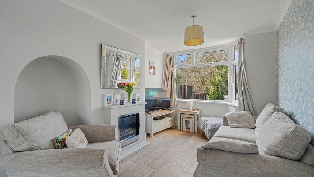 Property photo 2 of 24