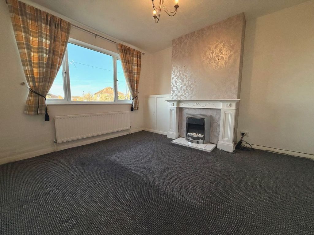 Property photo 3 of 12 Sitting Room