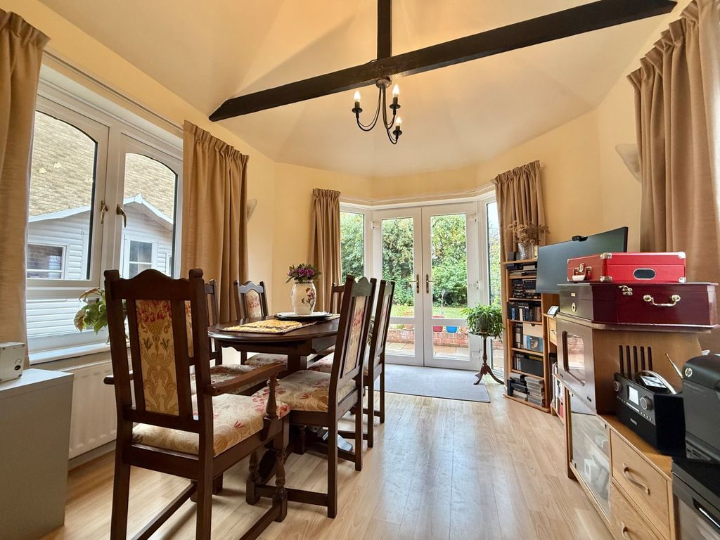 Property photo 2 of 14 Dining Room