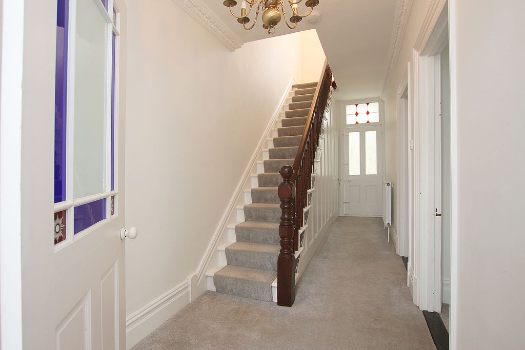 Property photo 2 of 17 Photo 1