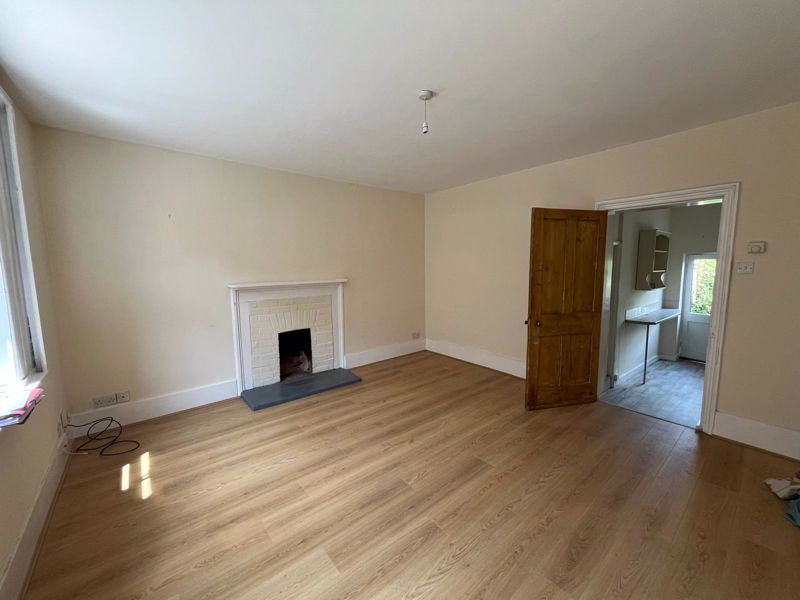 Property photo 2 of 11 Photo 6