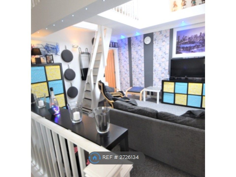 Property photo 1 of 1