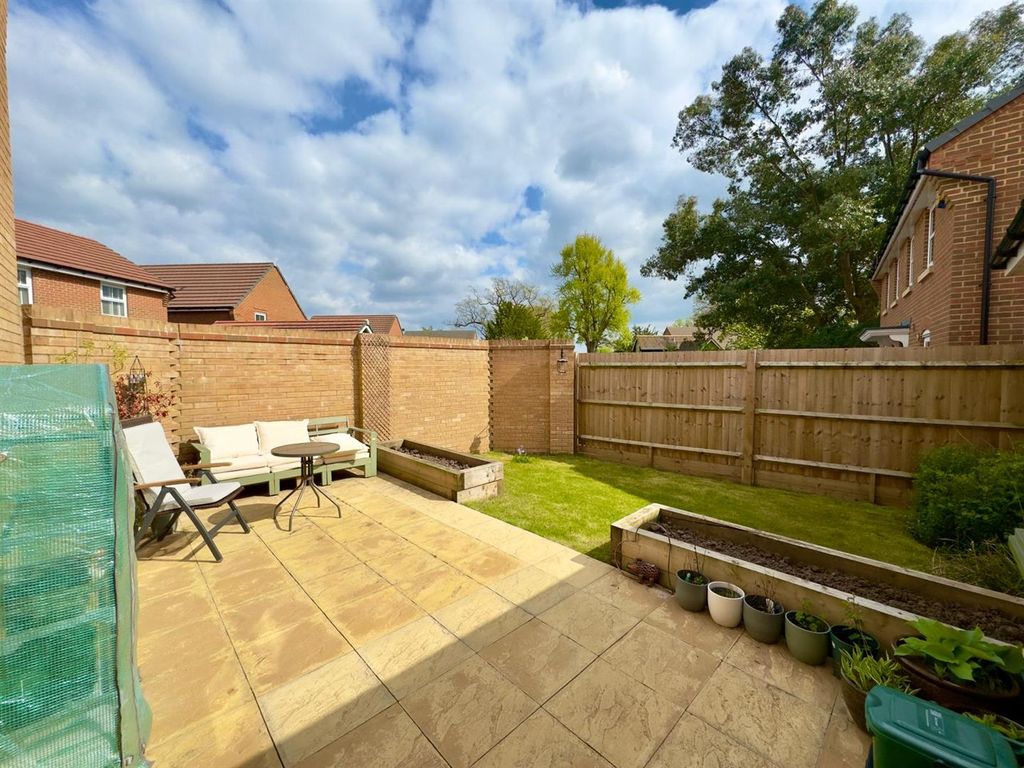 Additional image 21 of 3 bed detached house for saleWebb Close, Hook RG27