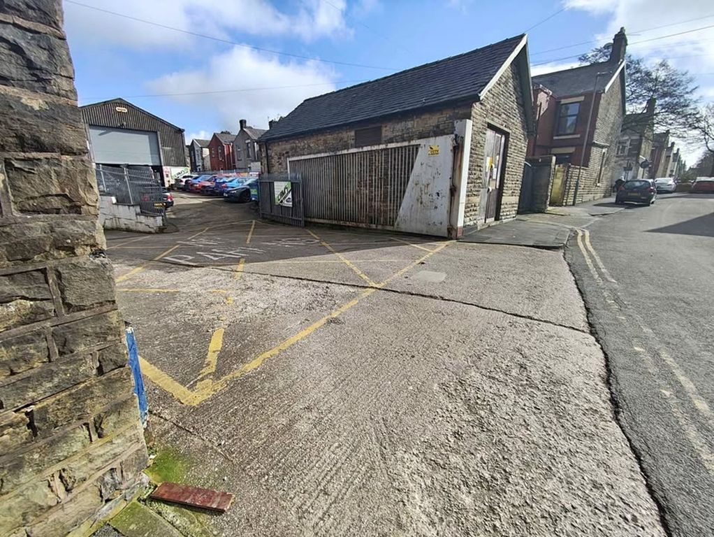 Property photo 1 of 10